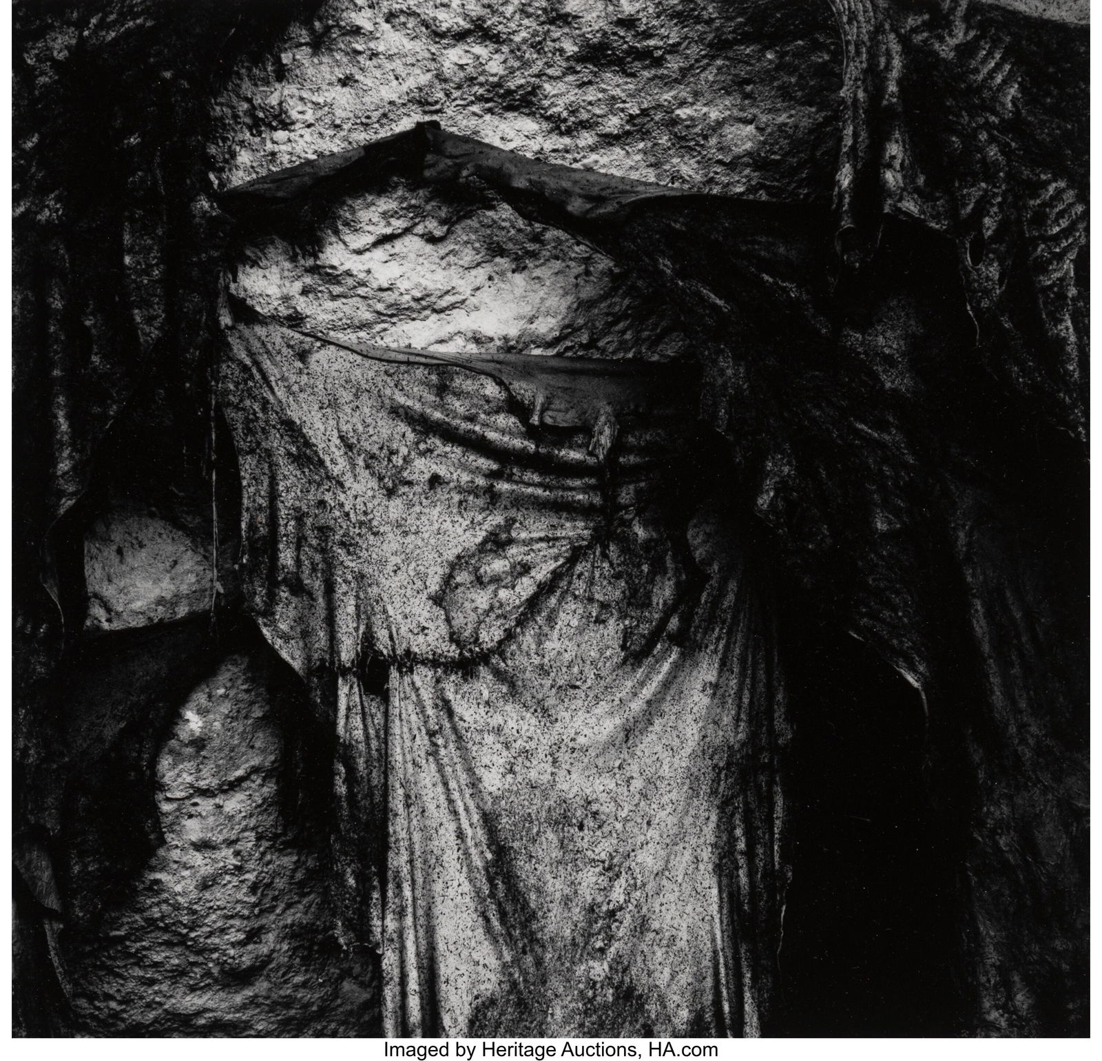 39039&colon; Aaron Siskind &lpar;American&comma; 1903-1991&rpar; Morocco 328&comma;