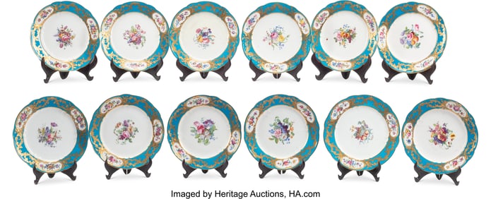 61091&colon; A Set of Twelve Sèvres Porcelain Dinner Plates&comma;