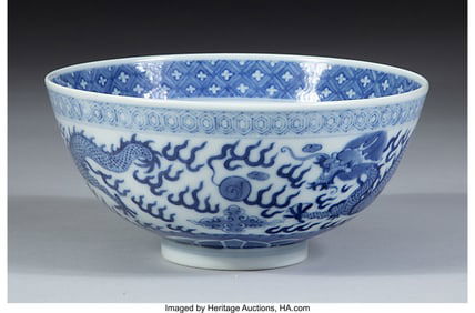 78076&colon; A Chinese Blue and White Double-Dragon Bowl Mark