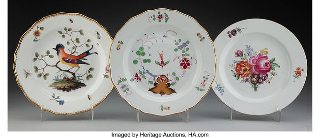 29095&colon; Three Meissen Porcelain Plates&comma; early 19th centu