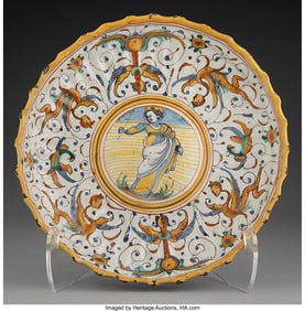 61015: An Italian Renaissance Maiolica Tazza, 16th-17th
