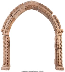 61048: An Important Venetian Gothic Rosso de Verona Por