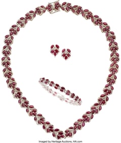 55082: Ruby, Diamond, White Gold Jewelry Suite  Stones: