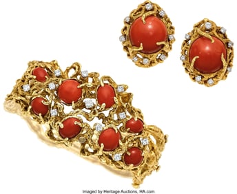 55248: Coral, Diamond, Gold Jewelry Suite  Stones: Cora