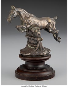 79117&colon; Gaston d'Illiers  Horse Jumping A Hedge Hood Orn