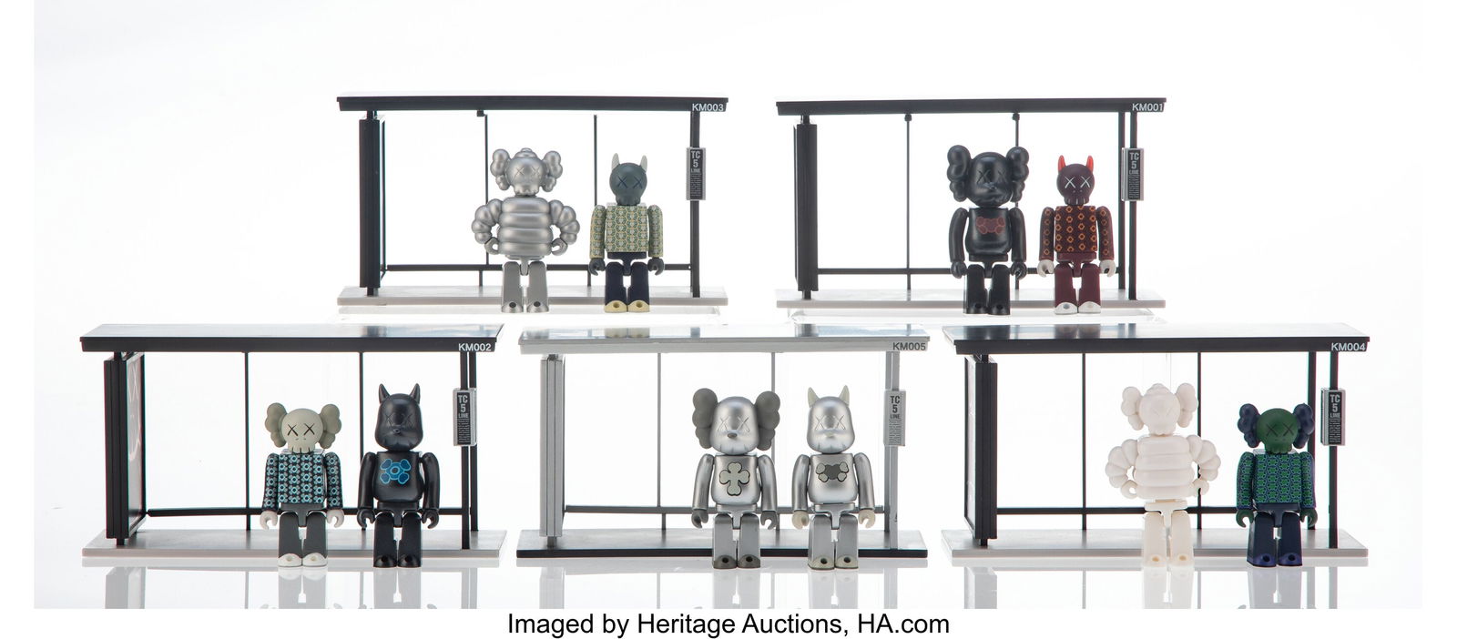 In Focus: KAWS Urban Art - #11240 2025-05-22 Auction - 93