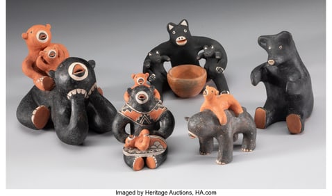 70066: Five Cochiti Polychrome Bear Figurines c. 1985