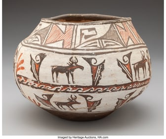 70077: A Zuni Polychrome Jar c. 1940 clay, paint Pro