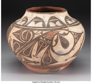70079: A Zia Polychrome Jar c. 1875 clay, paint Prov