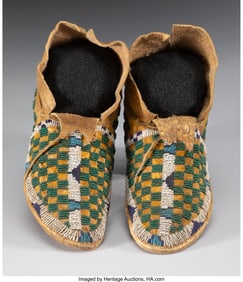 70178: A Pair of Cheyenne Beaded Hide Moccasins c. 189