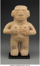 70274: A Costa Rica Stone Standing Female Central Amer