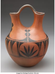 70440: A Southwest Black-On-Red Wedding Vase clay, pa