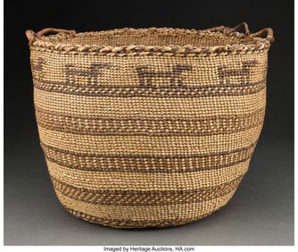 70490: A Quinault Twined Basket Diameter: 10 inches