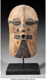 70511: Luba Kifwebe Society Mask Representing Feminine