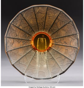 29082: Lalique Mood China Platter, post-1945 Amber glas