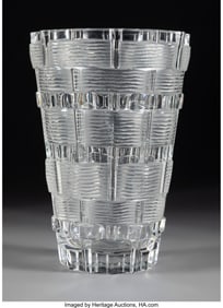29080: Lalique Weave Vase, post-1945 Clear and frosted
