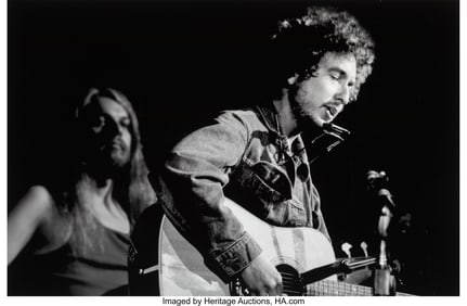 38137&colon; Graham Nash &lpar;British&sol;American&comma; 1942&rpar; Bob Dylan a