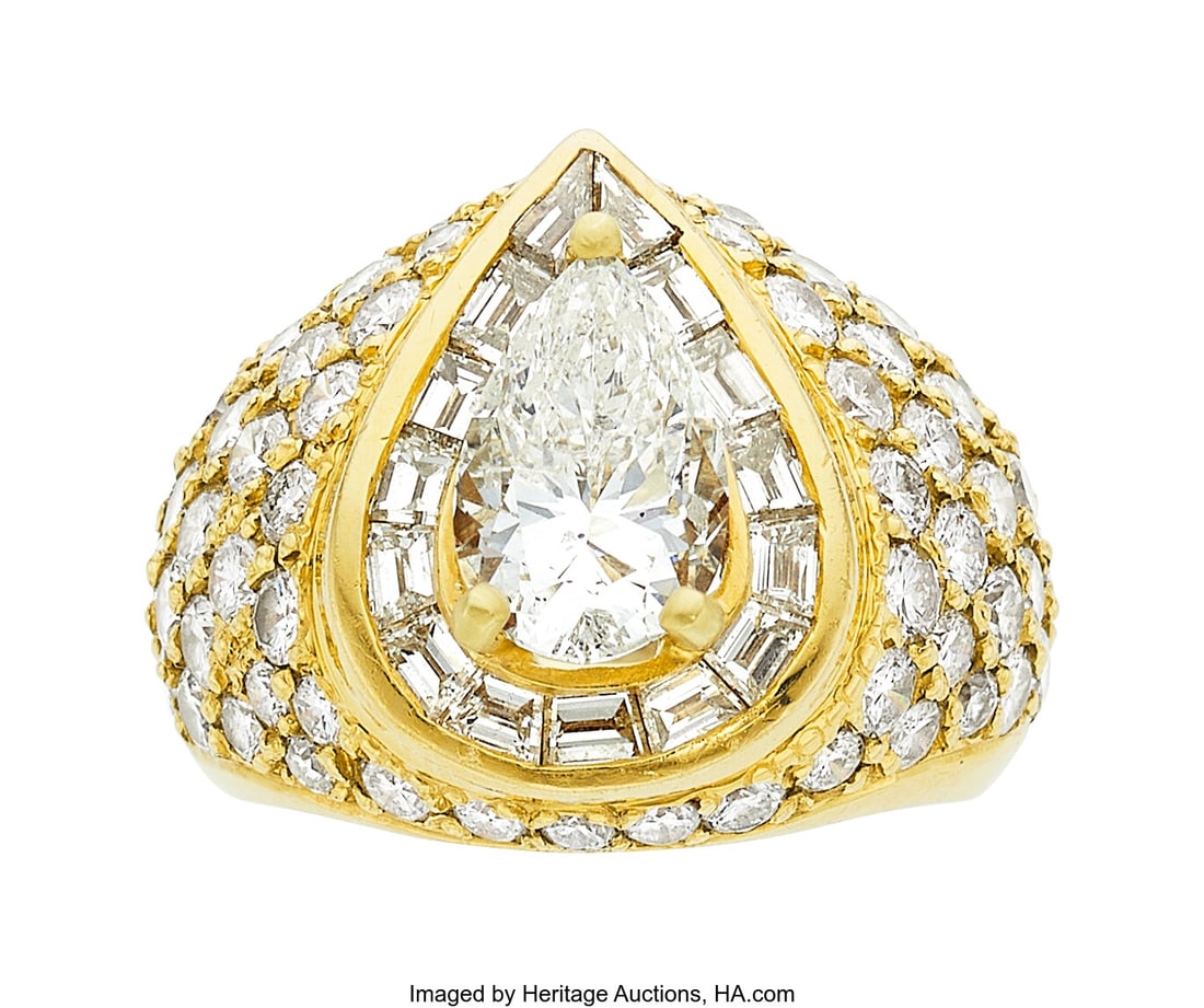 Diamond, Gold Ring  Stones: Pear-shaped diamond (1 of 4)