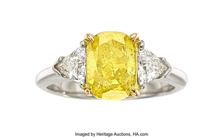 55233&colon; Fancy Vivid Yellow Diamond&comma; Diamond&comma;  Platinum&comma; 