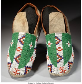 70266&colon; A Pair of Sioux Beaded Hide Moccasins  c&period; 1900  