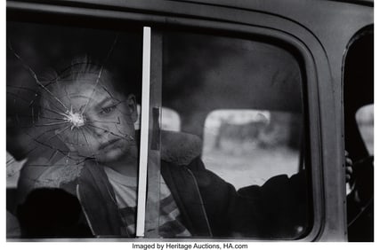 73105&colon; Elliott Erwitt &lpar;American&comma; 1928-2023&rpar; Child at Br