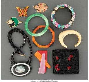 38049&colon; Group of 10 Pieces of costume jewelry belonging 