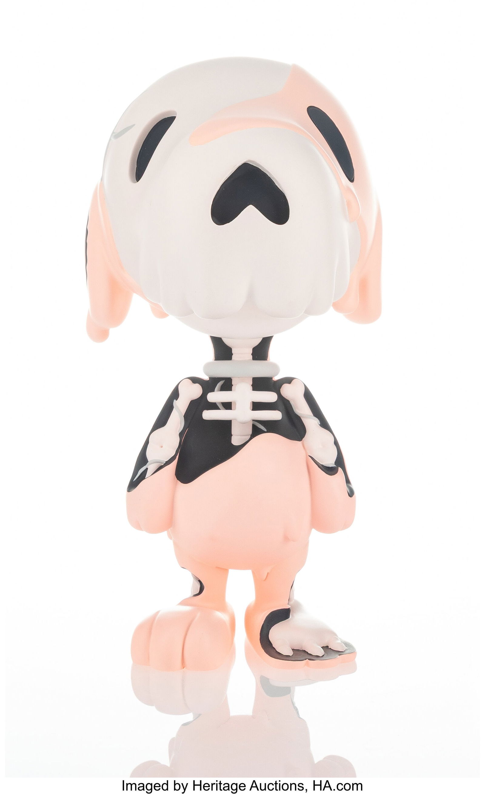 Coté Escrivá (b. 1982) Creepy Snoop (Pink) &lp: Coté Escrivá (b. 1982) Creepy Snoop (Pink) (Yohood Edition), 2019 Painted cast resin 7 x 4 x 4-1/2 inches (17.8 x 10.2 x