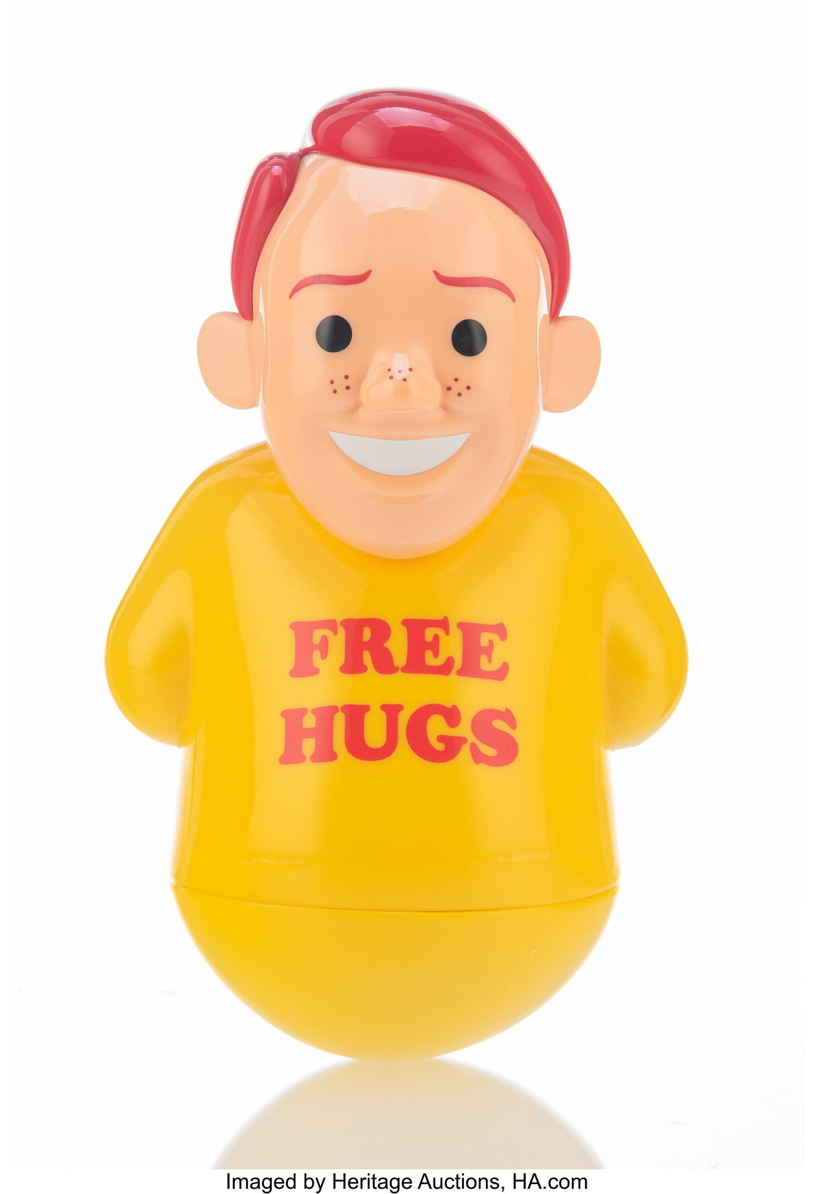 Joan Cornellà (b. 1981) Free Hugs, 2021 Painted: Joan Cornellà (b. 1981) Free Hugs, 2021 Painted cast vinyl 6 x 3-1/2 x 2-1/2 inches (15.2 x 8.9 x 6.3 cm) Published by AllRightsRes