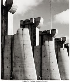 39008&colon; Margaret Bourke-White &lpar;American&comma; 1904-1971&rpar; Fort