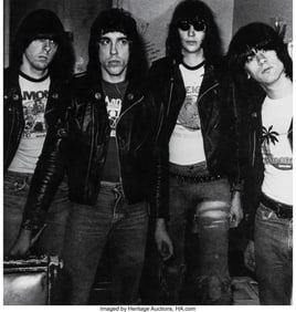 39116&colon; John Rowlands &lpar;Canadian&comma; b&period; 1947&rpar; The Ramones&comma; c