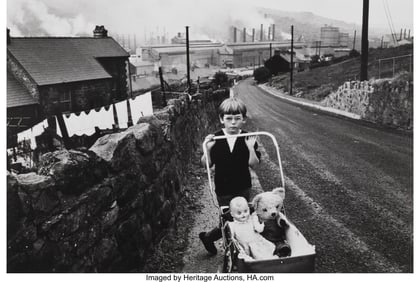 42028: Bruce Davidson (American, b. 1933) Child with Do