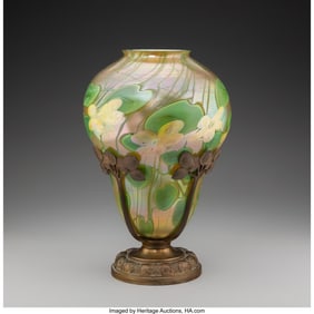 79015: Tiffany Studios Large Pendant Shade with Mount,