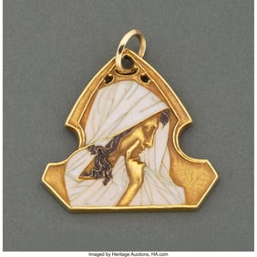 79149: René Lalique Pendant, circa 1895 Enameled 18K g
