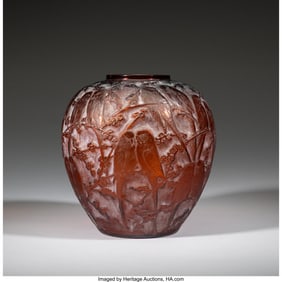 79153: René Lalique Perruches Vase, circa 1919 Amber g