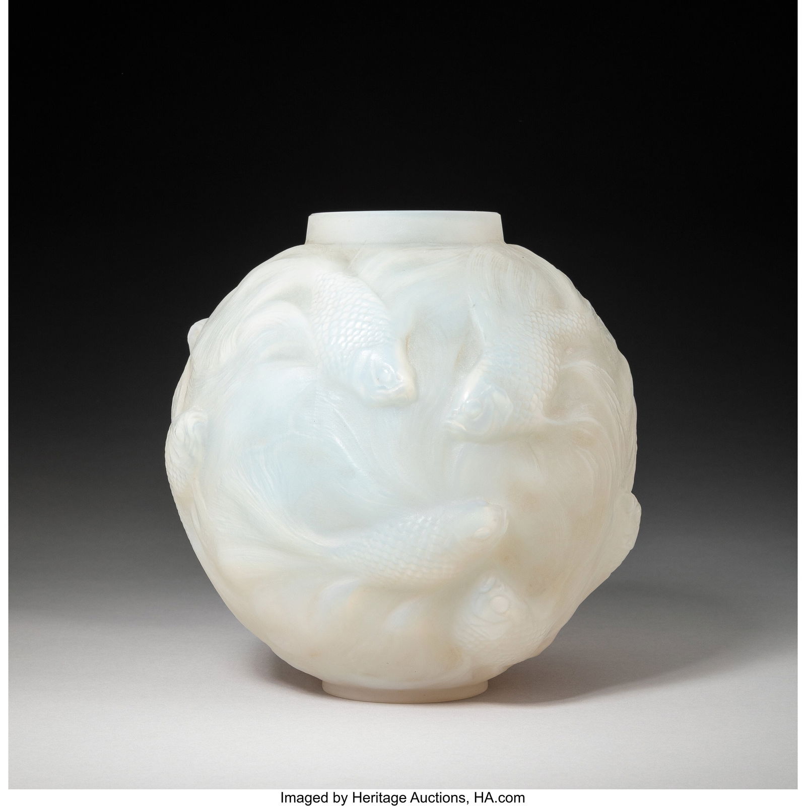 René Lalique Formose Vase, circa 1924 Cased opa (1 of 4)