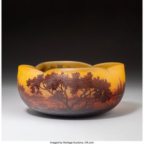 79231: Daum Frères Landscape Pinched Bowl, circa 1900