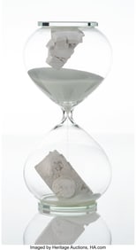 42010&colon; Daniel Arsham &lpar;b&period; 1980&rpar; Hourglass 001&comma; 2018 Glas
