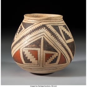 70069: A Casas Grandes Polychrome Jar  c. 1150 - 1300 A