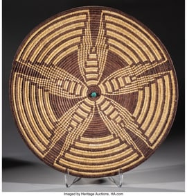 70117: A Large Navajo Coiled Tray  c. 1975  willow, sum
