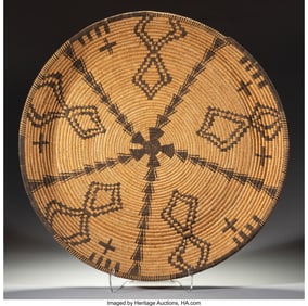 70118: A Large Apache Coiled Tray  c. 1940  willow, dev