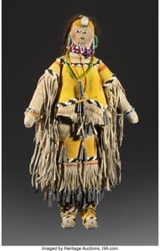 70153: An Apache Beaded Hide Female Doll  c. 1945  comm
