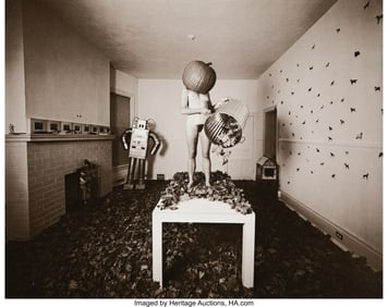 38085&colon; Les Krims &lpar;American&comma; b&period; 1943&rpar; Group of 16 Postca