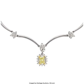 55023: Colored Diamond, Diamond, Platinum, Gold Neckla