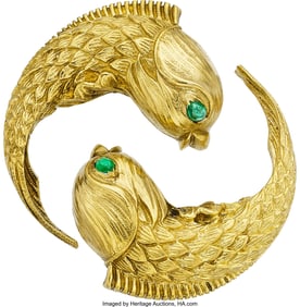 55289: David Webb Emerald, Gold Brooches Stones: Pear-