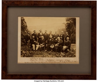 40117: Rare Photo Albumen of Robert E. Lee and Confeder