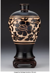 28143: A Chinese Cizhou-Style Black Glazed Meiping Vase