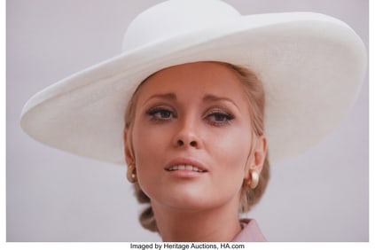 39134&colon; Hatami &lpar;Iranian&comma; 1928-2017&rpar; Faye Dunaway &lpar;on the