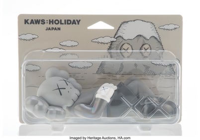 45068&colon; KAWS &lpar;b&period; 1974&rpar; Holiday&colon; Japan &lpar;Grey&rpar;&comma; 2019 Paint
