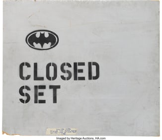 38454&colon; Batman Returns &lpar;Warner Bros&period;&comma; 1992&rpar;&comma; "Closed Set