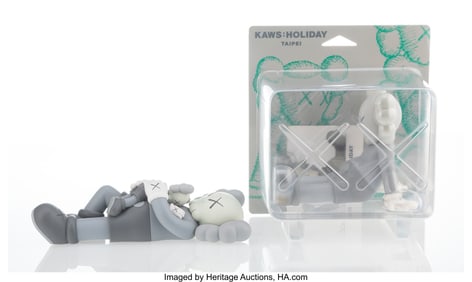 42198&colon; KAWS &lpar;b&period; 1974&rpar; Holiday&colon; Singapore&semi; Holiday&colon; Taip